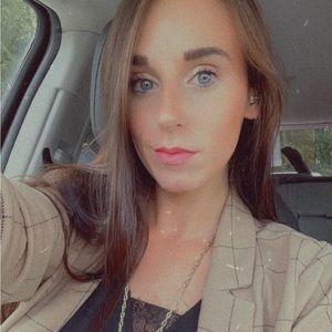 Meet your Posher, Ciara